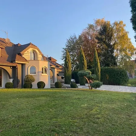 Victoria 67 Villa Batzendorf